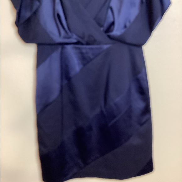 Jessica Simpson Navy  Silky Dress Size 8 - Picture 4 of 10